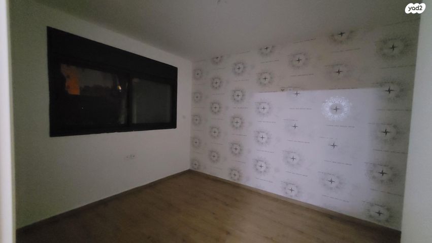 דירה, הצנחנים 14, מגדיאל, הוד השרון