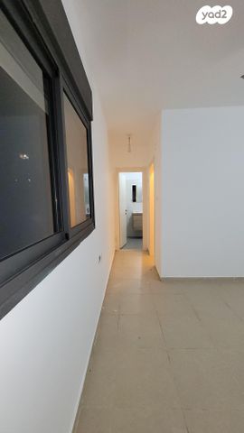 דירה, הצנחנים 14, מגדיאל, הוד השרון