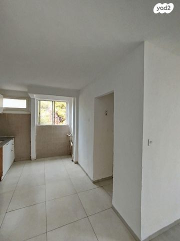 דירה, גולן 4, צפונית / רסקו, נצרת עילית / נוף הגליל