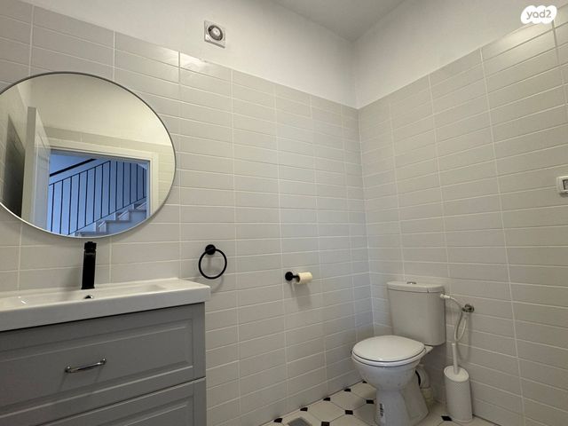 בית פרטי/ קוטג', חורשת האקליפטוס, אדמית / יערית, שלומי