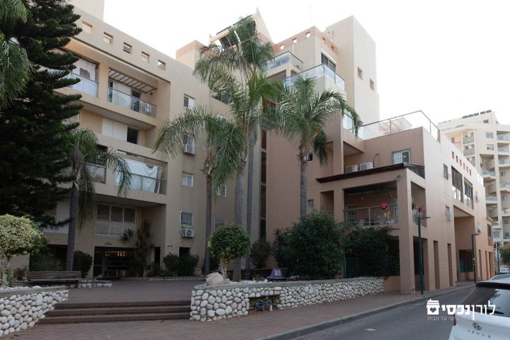 מעפילי אגוז 4