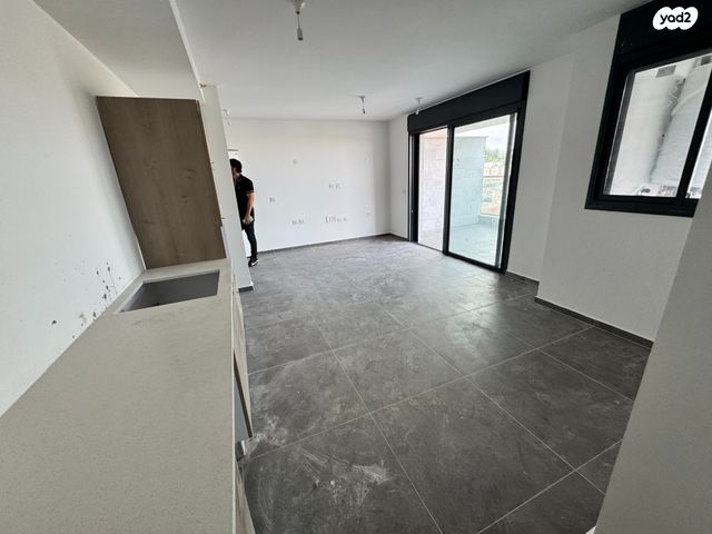 דירה, הרא"ה 90, שכונת הלל, רמת גן