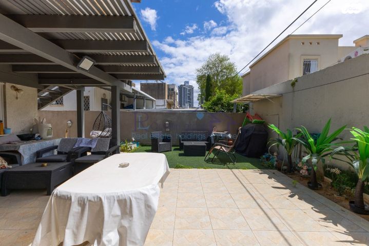 בית פרטי/ קוטג', אברהם אבן עזרא 8, רמת חן ובן ציון, נתניה