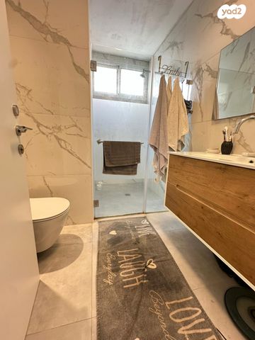 דו משפחתי, גלבוע, צוותא א, אלפי מנשה