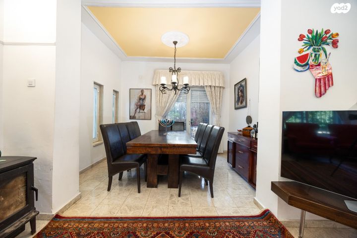 דירה, גבעת זאב