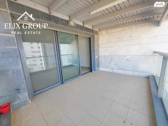 דירה, לח"י, גלי כרמל, טירת כרמל