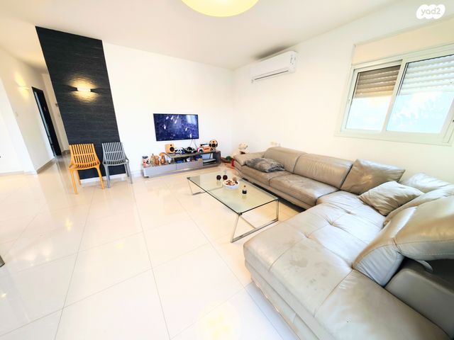 דירה, דרך רון נחמן 88, אריאל