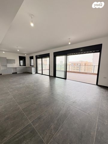 גג/ פנטהאוז, יער ביריה, נופי בן שמן, לוד