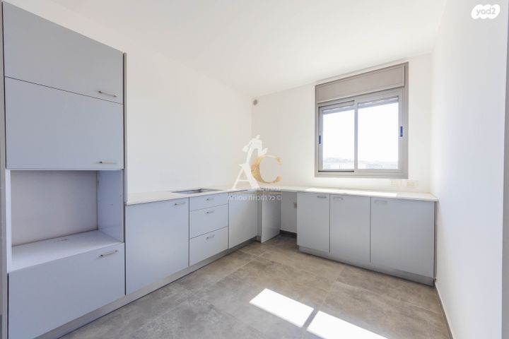 טריפלקס, צופים, צופים