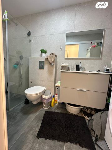 דו משפחתי, גלבוע, צוותא א, אלפי מנשה