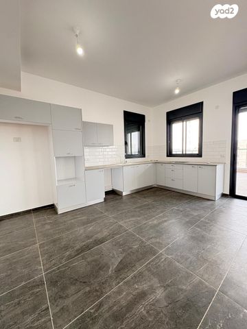 גג/ פנטהאוז, יער ביריה, נופי בן שמן, לוד