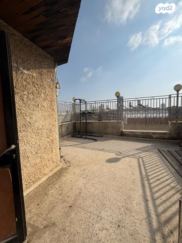 הרב נויפלד 13