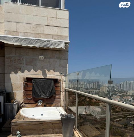 גג/ פנטהאוז, אגוז, פסגת אונו, קרית אונו