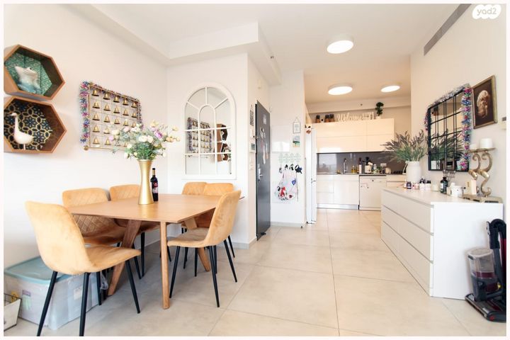 דירה, אנשי בראשית, רמתיים, הוד השרון