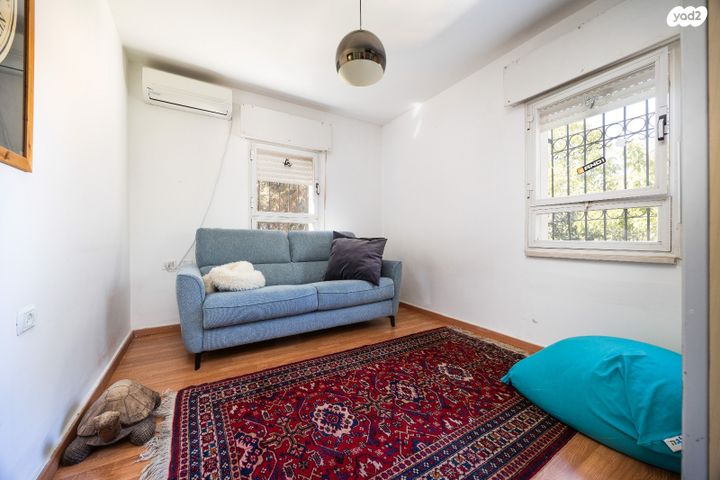 דירה, גבעת זאב