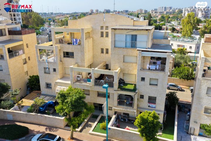 דירת גן, עוזי חיטמן 34, קרית האמנים, מצליח, רמלה