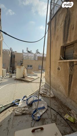 דופלקס, הרב נויפלד 13, קרית הרצוג, בני ברק