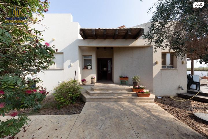 בית פרטי/ קוטג', כפר אחים, כפר אחים