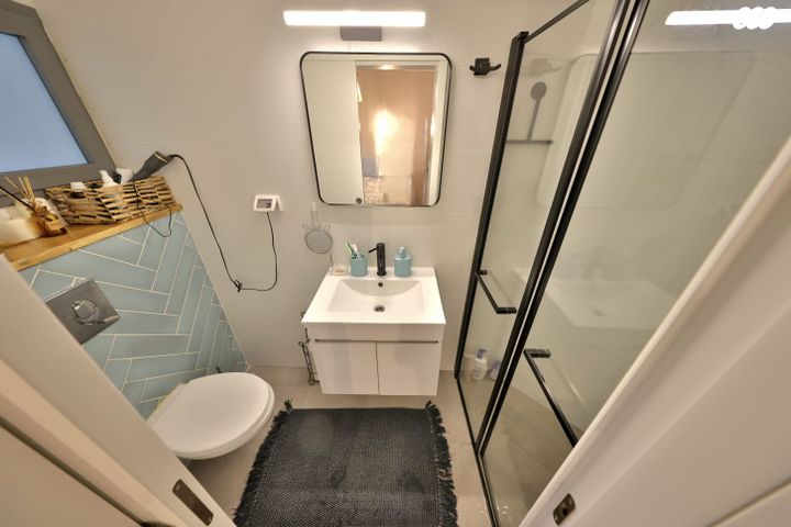 דירת גן, קרית מוצקין