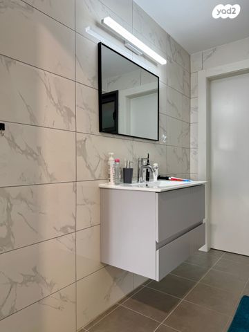 דירה, שבט שמעון 9, רובע י"ב, אשדוד