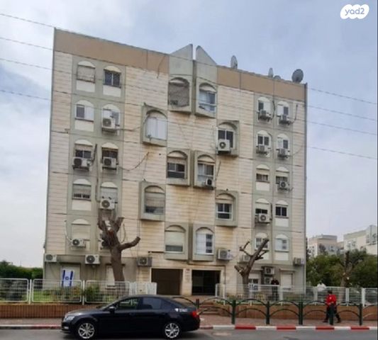 שדרות מלכי ישראל 211