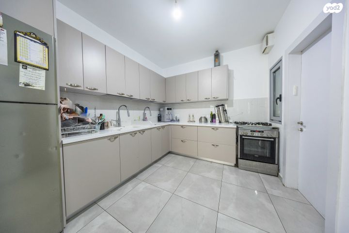 דירת גן, תלמוד בבלי, בית שמש