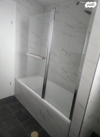 דירה, ראול ולנברג 33, תל אביב יפו