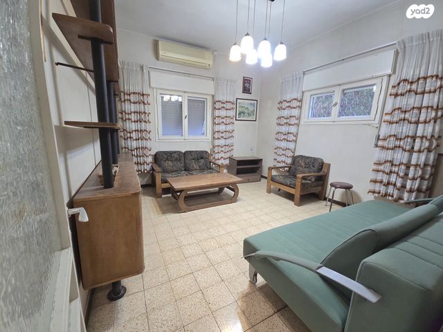 בית פרטי/ קוטג', יוסף אהרונוביץ' 7, נאות גנים, נתניה