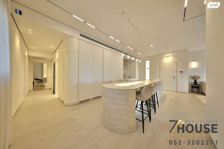 גג/ פנטהאוז, קרית ים