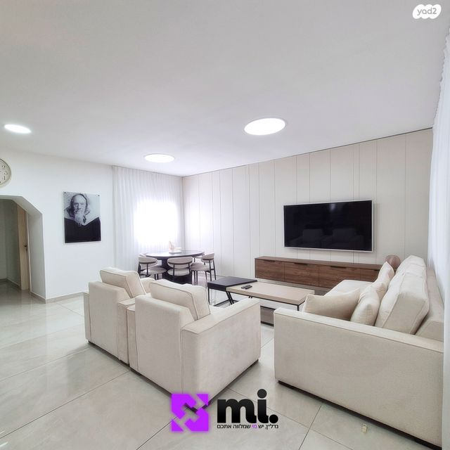 בית פרטי/ קוטג', סמטת הרימון, רמת משה / בית שמש הוותיקה, בית שמש