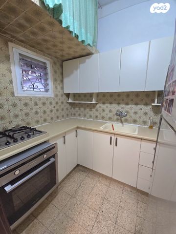 בית פרטי/ קוטג', יוסף אהרונוביץ' 7, נאות גנים, נתניה