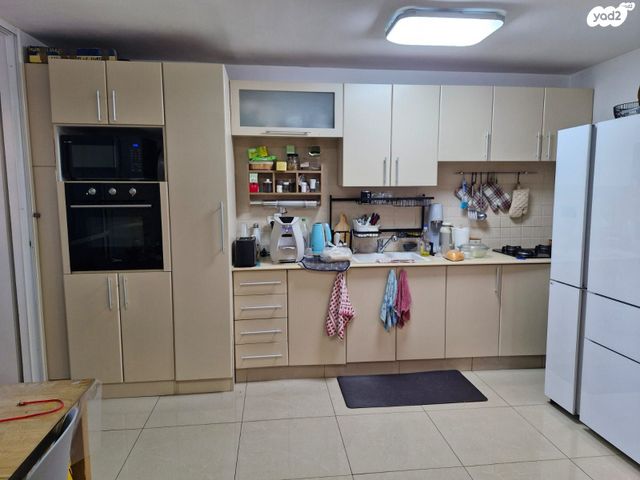 דירה, יוסף וולקר, נווה חן, תל אביב יפו