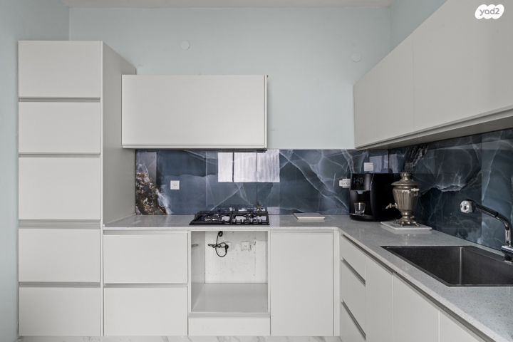 דירה, בני משה, ד' / מערב מרכז העיר, רחובות