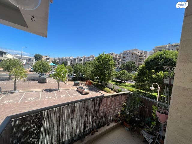 דירה, יצחק חכימי, ברנע, אשקלון