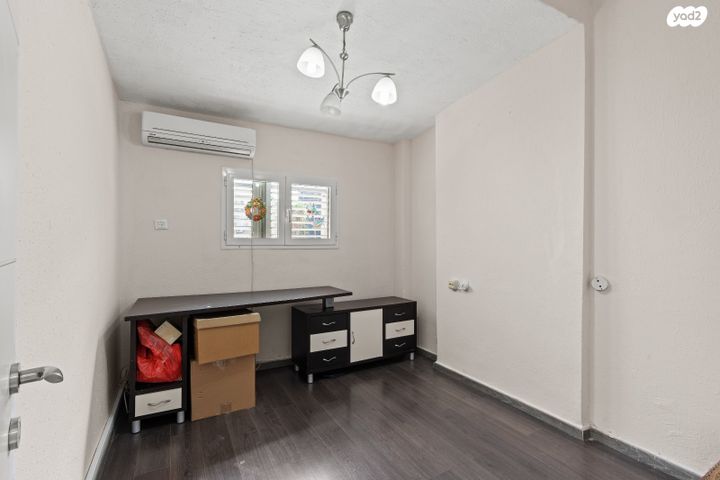 דירה, בני משה, ד' / מערב מרכז העיר, רחובות