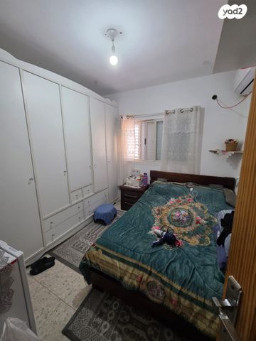 דירה, שמשון הגיבור, העיר העתיקה, רמלה