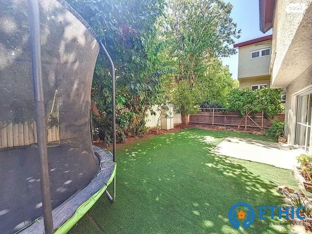 דו משפחתי, מרכז דרום, רעננה