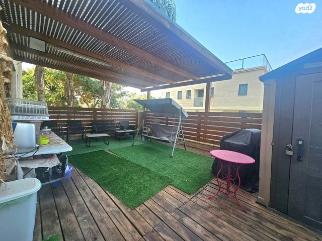 מאיר אריאל 3