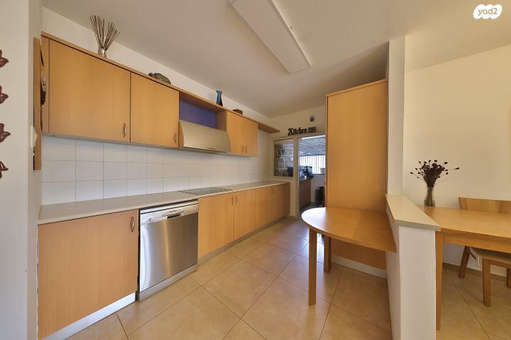 דירה, מנחם בגין 29, נווה גנים, קרית מוצקין