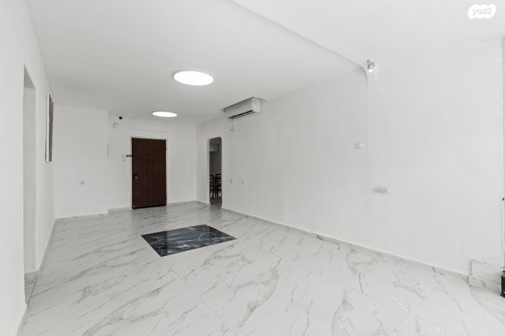 דירה, בני משה, ד' / מערב מרכז העיר, רחובות