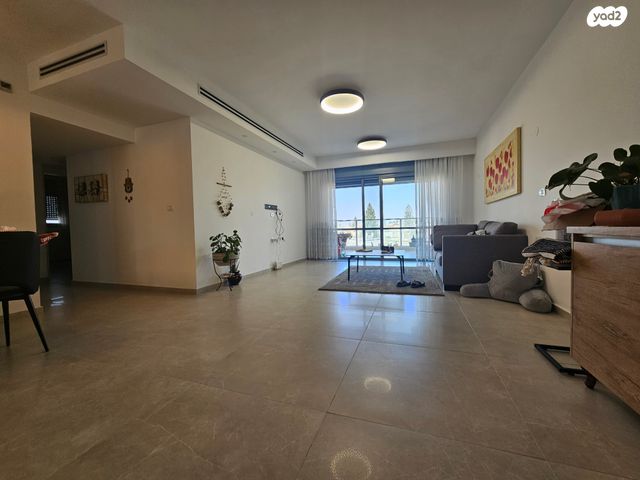 דירה, אירוסים, מבוא שקד, ערד