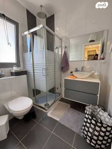 דירה, עוזי חיטמן 4, קרית אילון, חולון