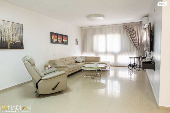 דירה, רוטשילד, קרול, פתח תקווה