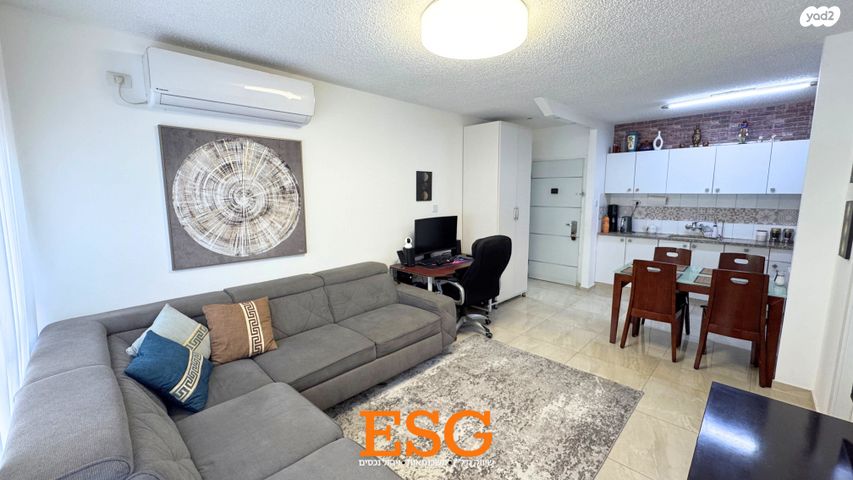 דירה, מדרחוב הנביאים, רובע י', אשדוד