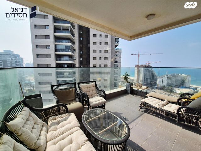 דירה, יצחק שדה, דרום מערב ותיק, בת ים