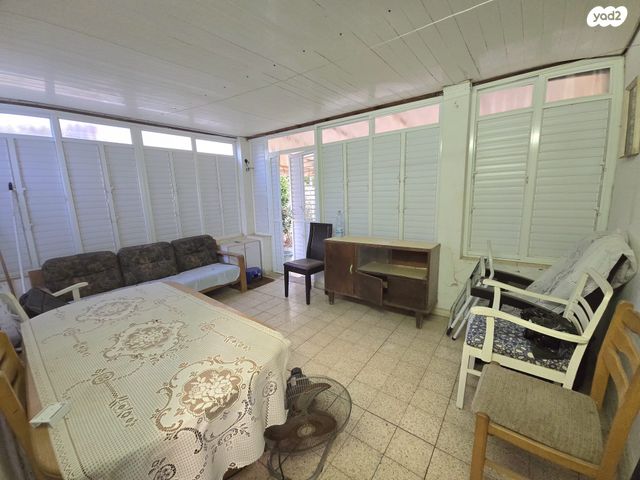 בית פרטי/ קוטג', יוסף אהרונוביץ' 7, נאות גנים, נתניה