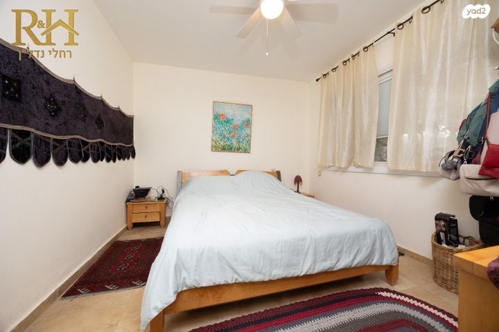 דירת גן, הגיא, קרית יערים, גבעת זאב