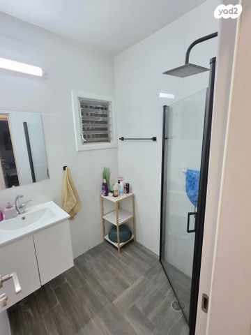 דירה, דקר 17, גני יער, לוד