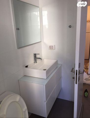 דירה, דרך בן גוריון, בת ים