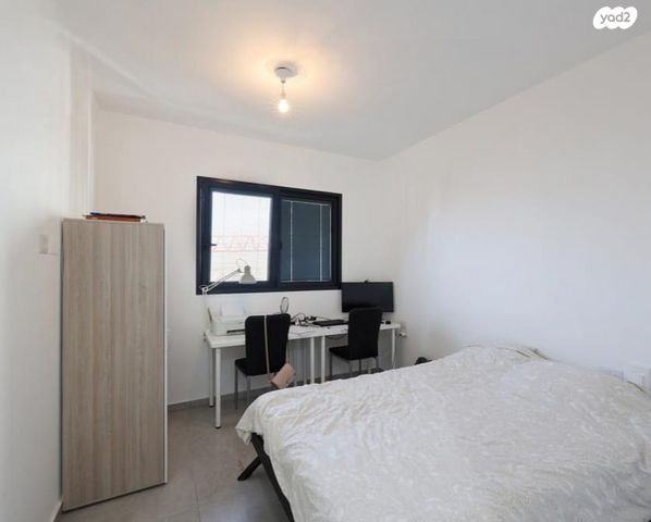 דירה, אריק איינשטיין, דרום חדש, פארק הים, בת ים